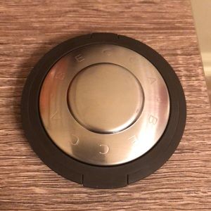 Becca Shimmering Skin Perfector Highlighter